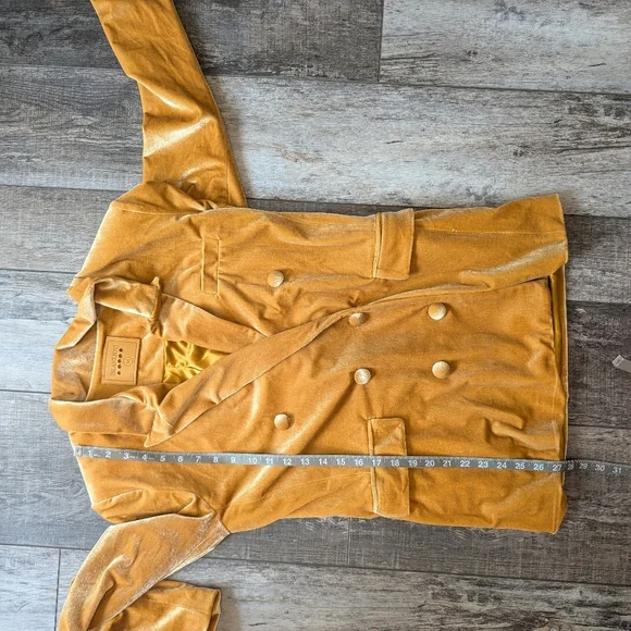 Blank NYC Mustard Yellow Women's Velvet Double-Breasted Jacket Sz M - Picture 6 of 7
